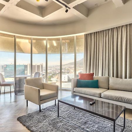 Wink Aparthotel One Thibault Кейптаун Екстериор снимка